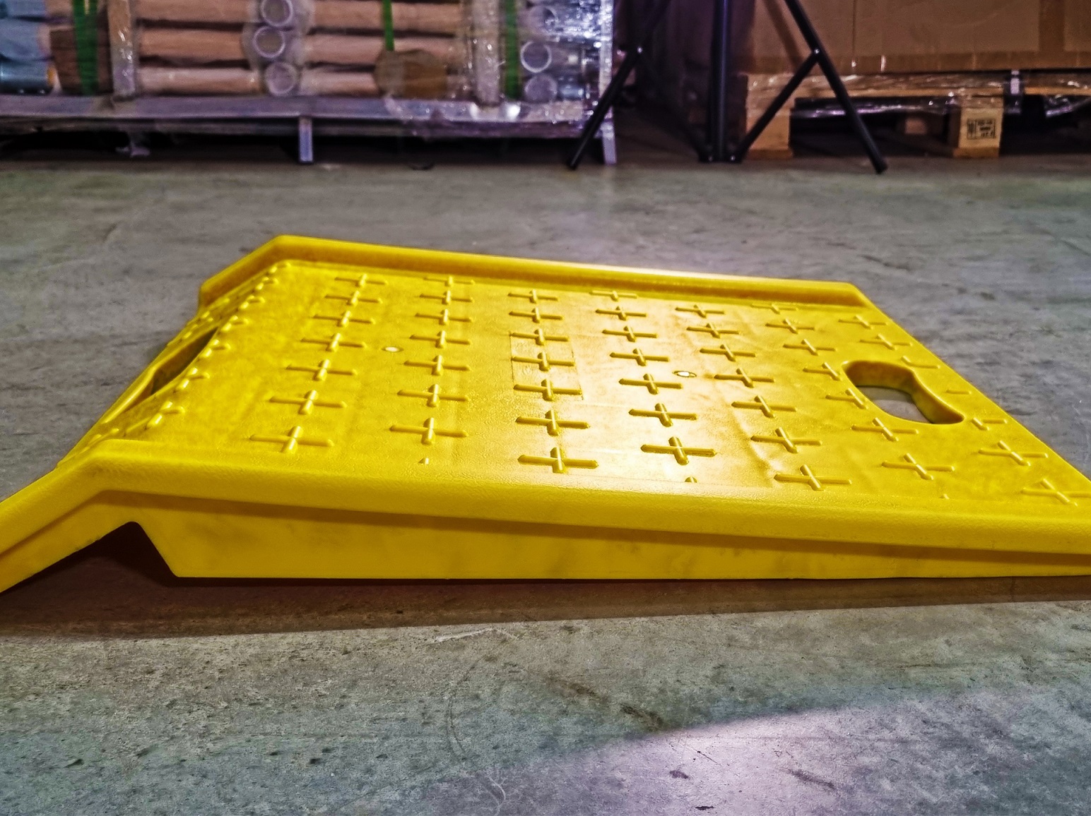 Portable Kerb Ramp | Lightweight Plastic Ramp | Kerb Ramps | Astrolift